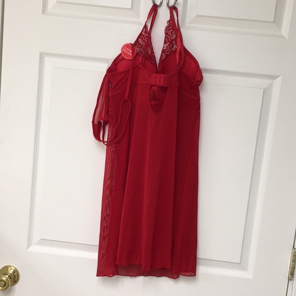 Lingerie - Picture 2 of 2